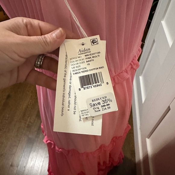 Aiden Mattox ombré pink evening gown. NWT size 10 fits a bit smaller. - Picture 2 of 7